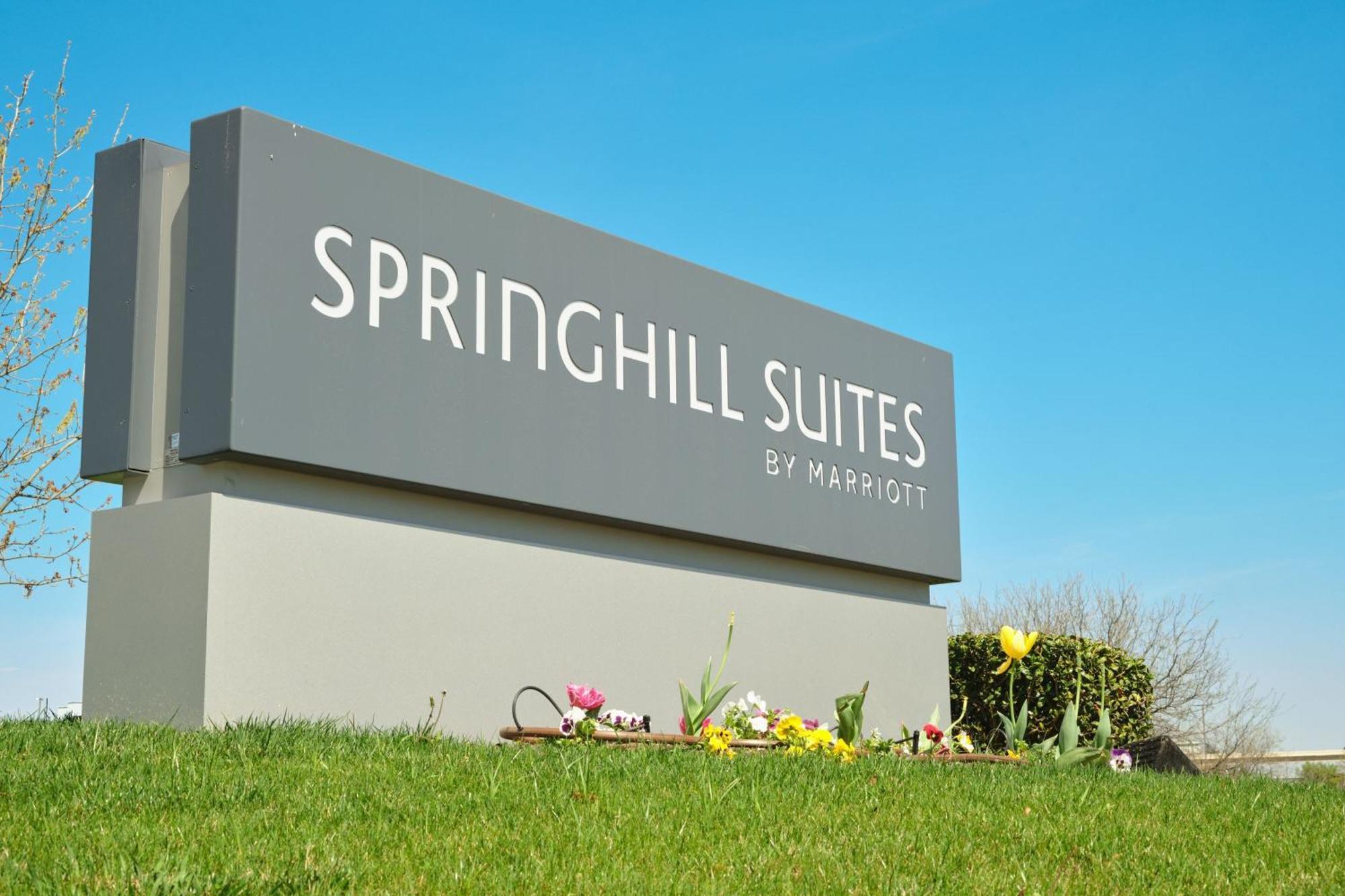 Springhill By Marriott Dallas 3*